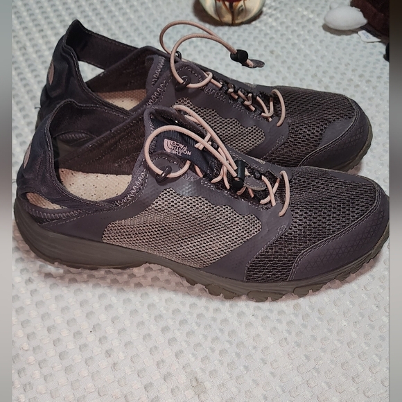 The North Face Shoes - THE NORTH FACE GUC WOMEN'S SIZE 9 LITE WAVE AMPHIBIOUS II TRAIL RUNNING SHOES